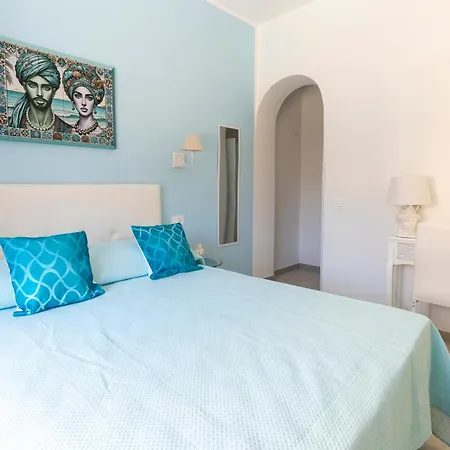 Elysia Bed and breakfast 4*